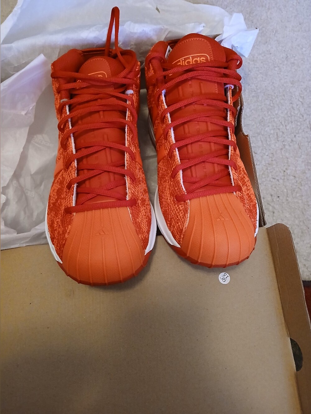 Pro Model 2G 'Solar Red'Comes with box 12.5
